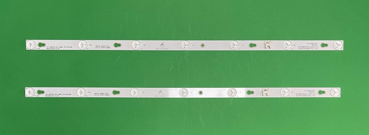 Led backlight strip for tv TCL 32" set 2pcs  X   TOT_32D2700_2X7_3030C_71SP , 4C-LB3207-HQ1 ,  550MM , 6V , 7LED